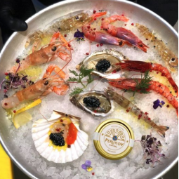 Caviale Ossietra Bulgaro sul piatto